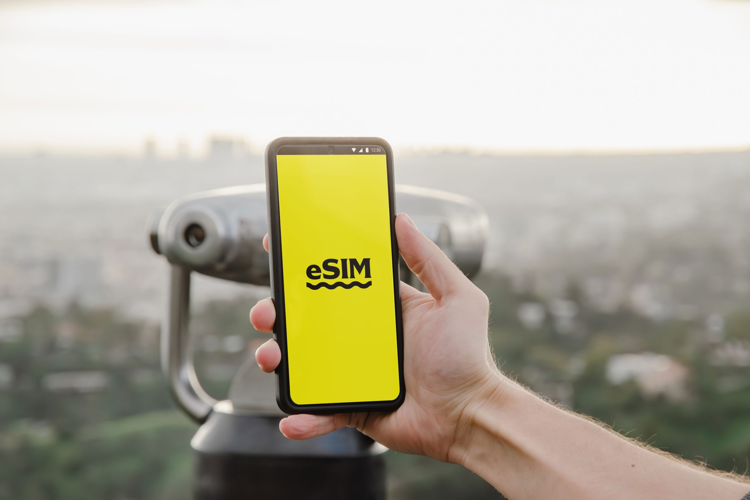 eSIM开卡专区-围绕 eSIM 开卡、保号、漫游数据与套餐选择，整理常...-卡卡论坛